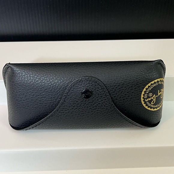 Ray Ban Eye Glass Case and Instruction Care Booklet No Glasses Case & Book Only - Picture 5 of 10
